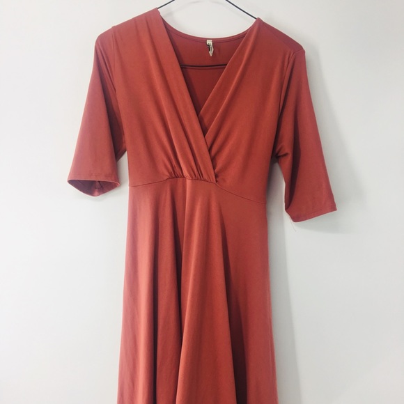 Dresses & Skirts - 🦋Mother Bee Maxi Maternity Dress SS Tie Back